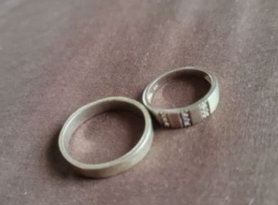 couple wedding rings