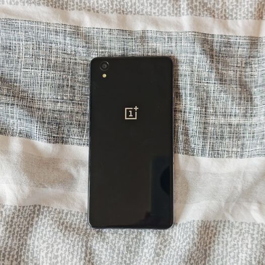 OnePlus X 16GB Black Unlocked