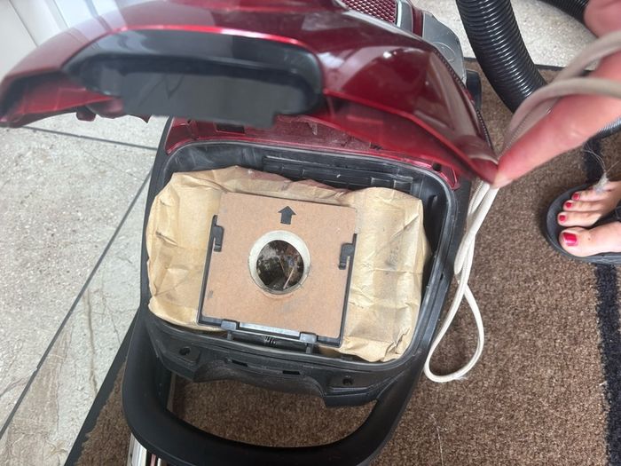 Morphy Richards Cylinder Vacuum Cleaner | 980565