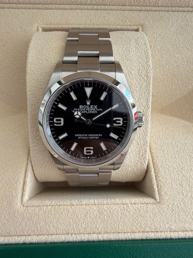 Rolex Explorer ref. 124270 full set