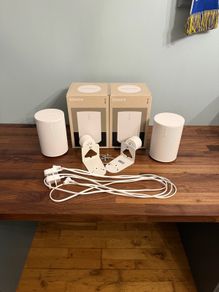 Sonos era 100 pair + wall mount