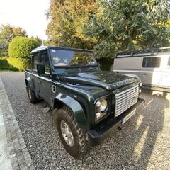 Land Rover Defender 110