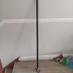 Extendable curtain pole