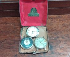 Tin of watches for parts or repair