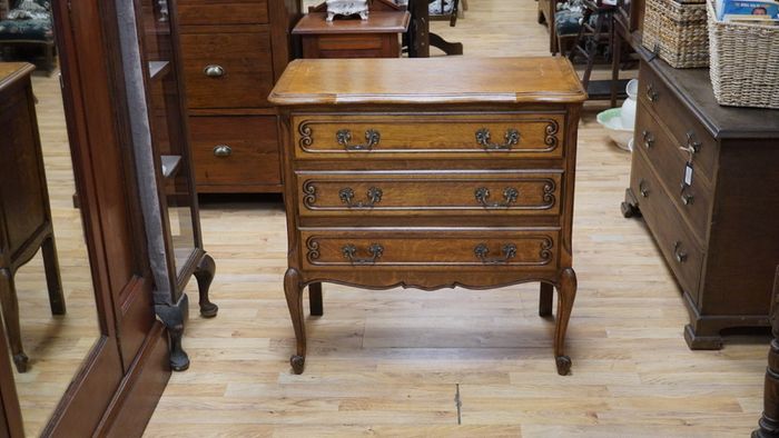 Vintage French Oak Chest of Drawers
