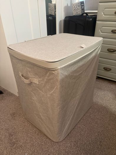 Dual laundry hamper