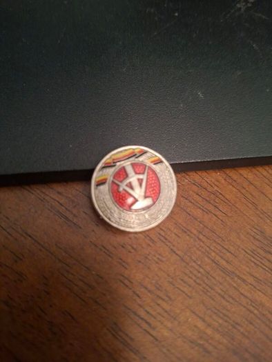 East German GDR/DDR metal lapel badge