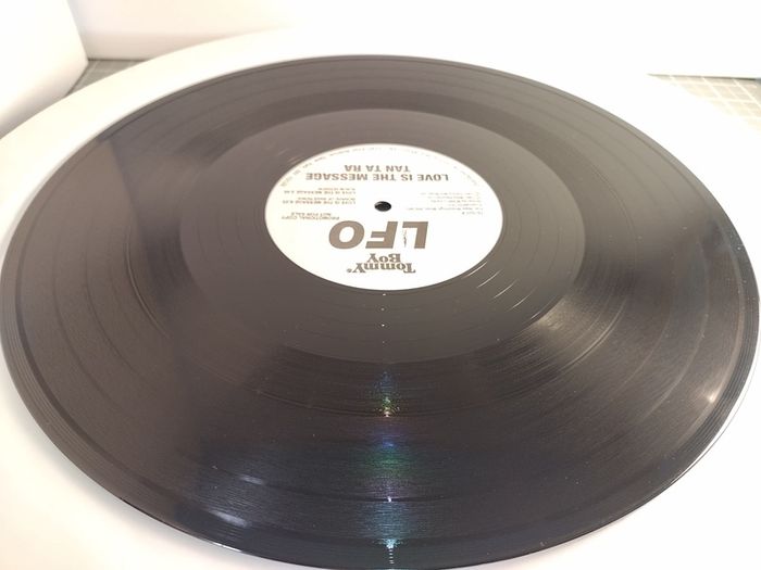 LFO - Tan Ta Ra + Love Is The Message - Tommy Boy Records - Rare US Pressing! EXCLUSIVE LFOwage! QUALITY Early 90s Bleepy TECHNO and BANGIN House BREAKS!