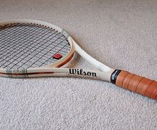 Wilson x Roland-Garros Clash 100 V3 Racquets - Ecru