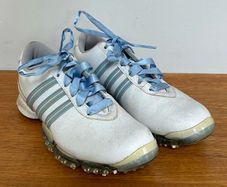 Ladies Adidas golf shoes, size UK 5