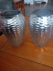 Vases x2