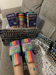 Colour changing cups