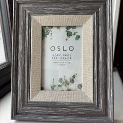 Frame LIKE NEW 4x6" Aged Distressed Grey