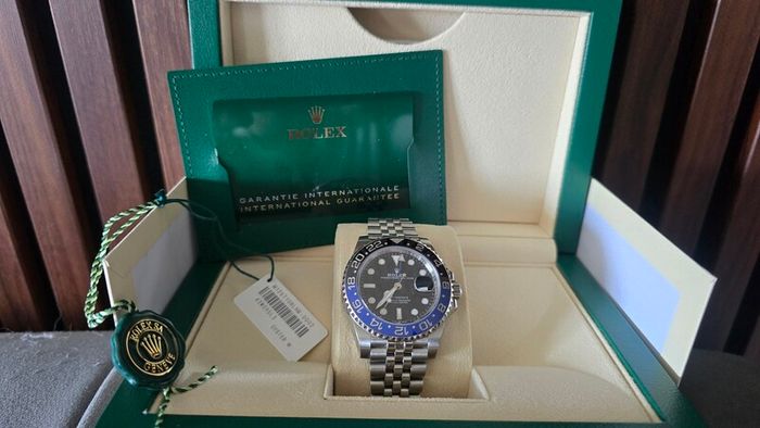Rolex GMT Batgirl