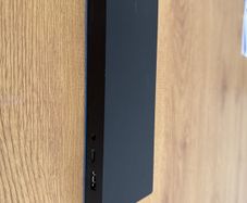 Multi screen laptop docking