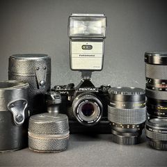 Asashi Pentax MV1 film camera kit