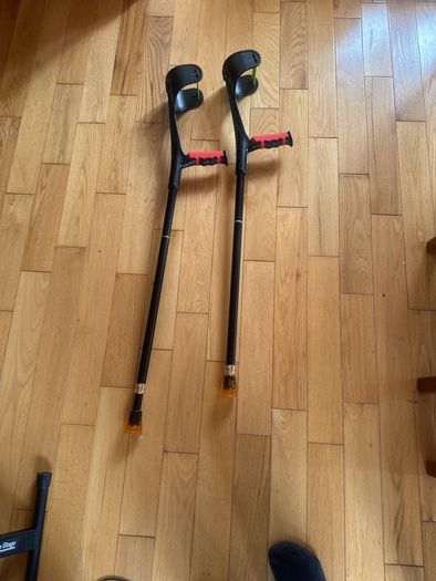 Adjustable Forearm Crutches (Pair) | Excellent Condition