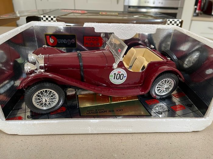 Mille Miglia Burago Model Car Scale 1/18