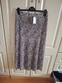 Ladies Skirt