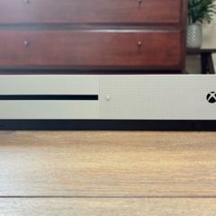Xbox One S - 1TB