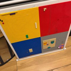 lego table with screw in legs very good condition