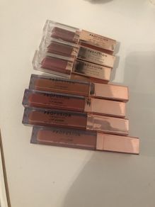 lipstick / lipgloss