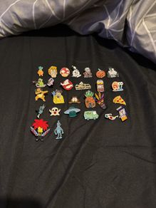 random pins