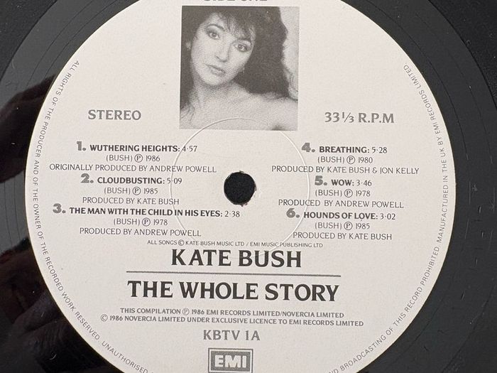 Kate Bush - The Whole Story. Greatest hits compilation. German 1st pressing in gatefold sleeve. With a promo and a hype sticker on the front. Exceptionally good condition. Bargain!