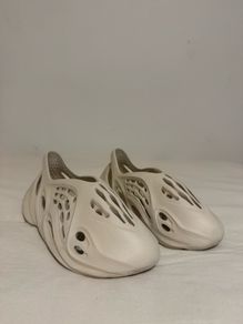Yeezy Foam Runners UK7