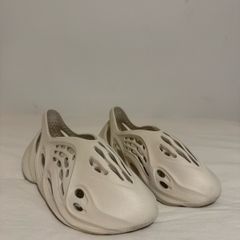 Yeezy Foam Runners UK7