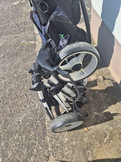 Golf Set & 3 Wheel Trolley