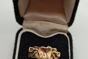 Vintage 9ct yellow gold saddle ring size Q