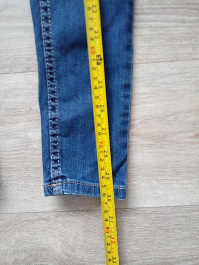Armani girls jeans size 7-9 years