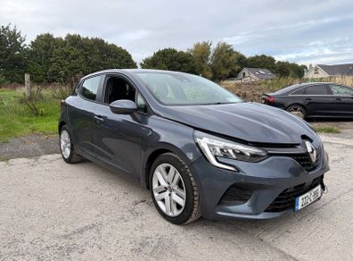 2022 Clio 1lt Cat D Light Damage 74000 kms
