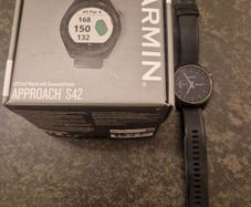 Garmin S42 Golf watch