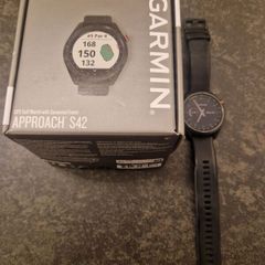 Garmin S42 Golf watch