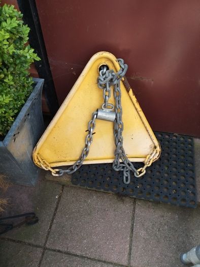 Wheel clamp