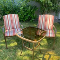 bistro set with cushions