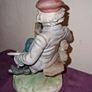 Capodimonte statue - Man painting on bench Image 7