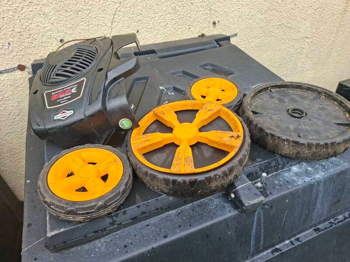 lawnmower  wheels