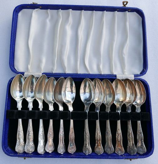 Vintage 12 Silver-Plated Teaspoons in blue presentation Original Case
