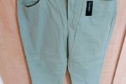 Women's Trousers NWT SIZE 16 Slim leg cropped