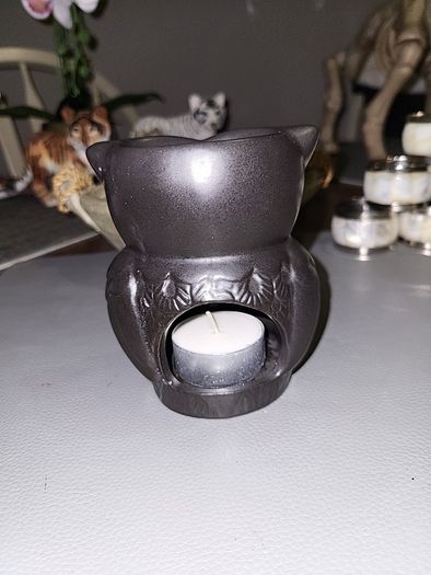 Owl tealight holder and oil heater
