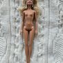 Barbie Mattel Body 2010 Head 1998 Silver earrings Blond red lips damaged leg Please look at the pictures Image 2