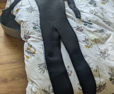 Decathlon Olaian 4/3mm Mens Neoprene Surfing Wetsuit - Size L (Back Zip)