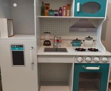 toy kitchen