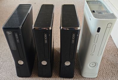 4 Xbox 360's for Parts