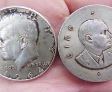 Silver Coins -1964 Kennedy Half Dollar  - 1966 IRELAND 10 Shilling