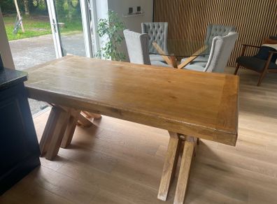 Oak veneer dining table