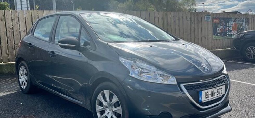 Peugeot 208 2015